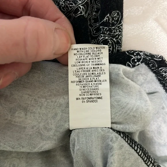 Paisley Racer Back Tank Top - Picture 10 of 10